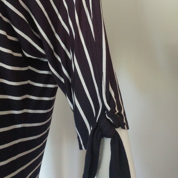 ❤️❤️ ❤️ BIG SALE!!!! Scoop-neck front with 3/4 sleeves PART TWO - Picture 2 of 5